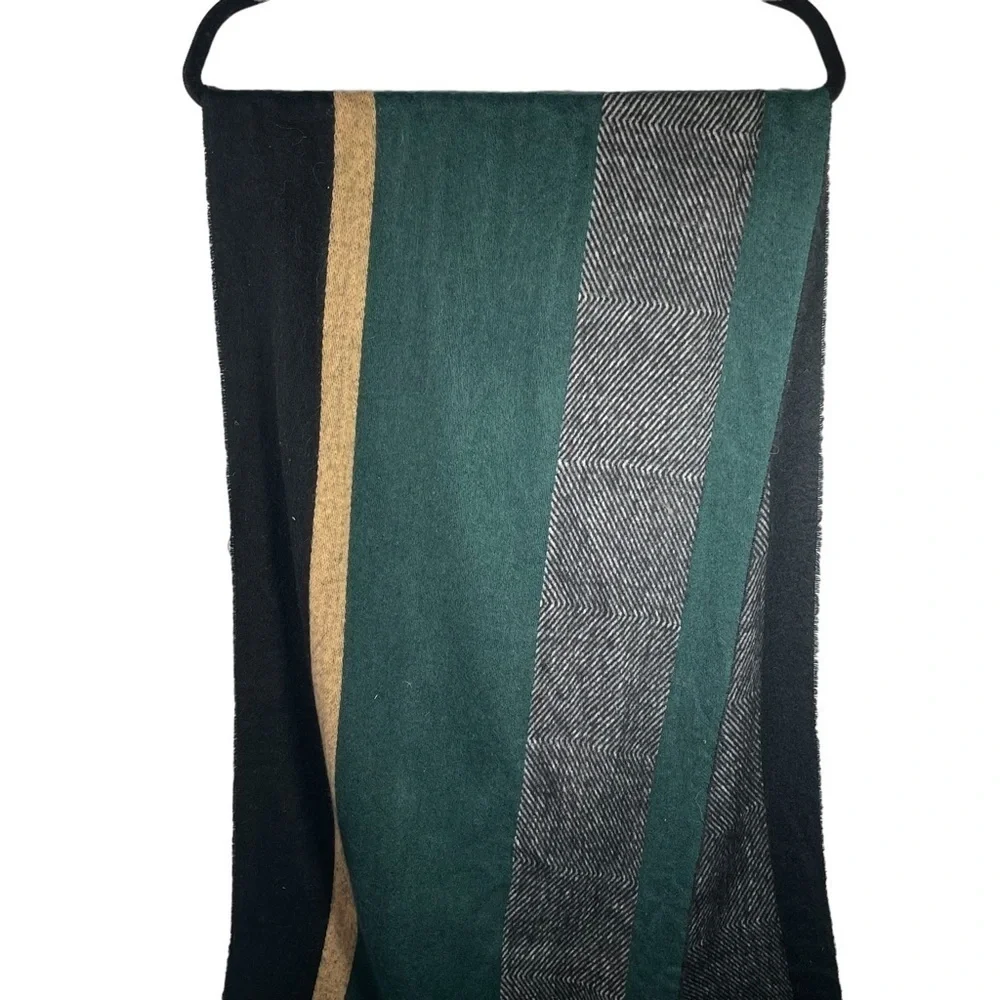 UO Multi-Pattern Scarf - Picture 6 of 16